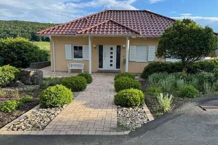 Haus zum Kaufen in Gladenbach nahe Marburg 585.000,00 € 175 m²