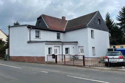 Einfamilienhaus in ruhiger, ländlicher Lage mit Pool ohne Prov - Altenburg