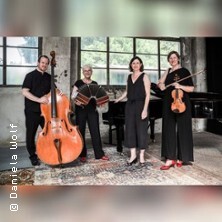 Piazzolla y más - Eine Zeitreise durch die Geschichte des Tangos