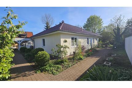 Einfamilienhaus mit kuscheligem Garten, besonderem Flair und einem Hauch Exklusivität - Hodenhagen