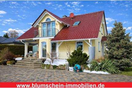 *Hervorragendes Einfamilienhaus mit riesigem Gartengrundstück und Doppelgarage* - Kirchheilingen