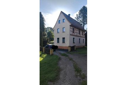 Älteres Haus mit Fachwerk - 80.000,00&nbsp;EUR Kaufpreis, ca.&nbsp; 72,00&nbsp;m&sup2; in Crimmitschau (PLZ: 08451)