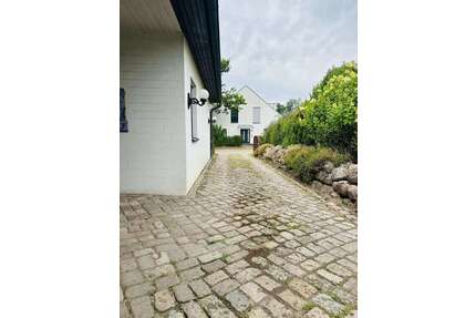 Haus zum Kaufen in Isernhagen 749.000,00 € 169 m²
