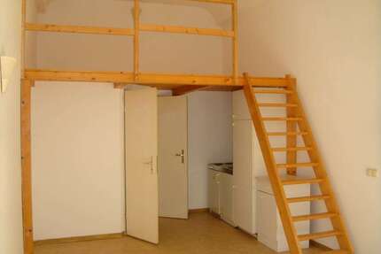 Wohnung zum Mieten in Halle 280,00 € 25 m²