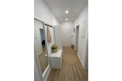 WG-Zimmer frei ab 01.04. – all inclusive & komplett möbliert - Stuttgart Stuttgart-Ost