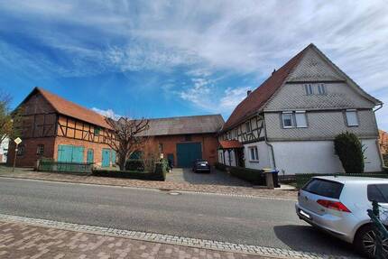 *** Restbauernhof mit großer Scheune und Stallung in Gudensberg zu verkaufen***