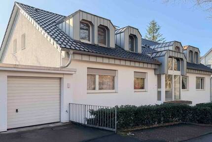 Traumhafte Lage in Bergisch Gladbach: 3-Zimmer-Wohnung mit Gartenblick und Gestaltungsmöglichkeiten - Bergisch Gladbach-Häuser-Dombach