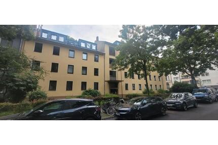 2-Zimmer-Wohnung in gepflegtem Mehrfamilienhaus - bezugsfrei - Köln Innenstadt