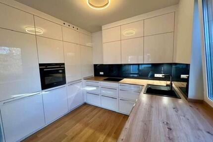 Attraktive und äußerst elegante 2-Zimmer-Wohnung mit Garage - Fellbach Oeffingen