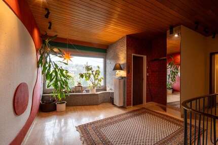 Haus zum Kaufen in Bad Soden Altenhain 1.100.000,00 € 254 m²