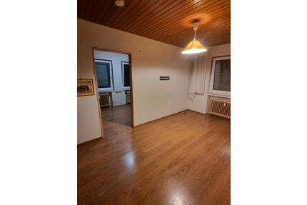 Wg Zimmer zu vermieten - 400,00&nbsp;EUR Kaltmiete, ca.&nbsp; 22,00&nbsp;m&sup2; in Gießen (PLZ: 35396) Wieseck