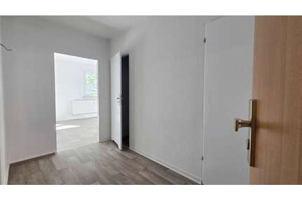 Wohnung zum Mieten in Zwickau 371,20 € 58 m²