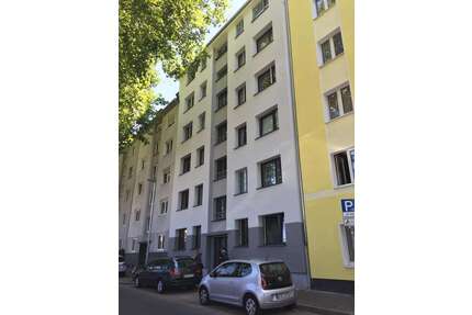 Haus zum Kaufen in Düsseldorf 3.850.000,00 € 879 m²