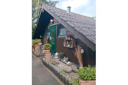 Kleines Holzhaus zu verkaufen! - 165.000,00&nbsp;EUR Kaufpreis, ca.&nbsp; 71,50&nbsp;m&sup2; in Jübek (PLZ: 24855)