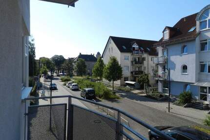 Begehrte Wohnlage - beste Infrastruktur - helle, ruhig gelegene 2-Raum-Wohnung - langjährig vermietet, Balkon, barrierefrei erreichbar, Aufzug - Leipzig Böhlitz-Ehrenberg