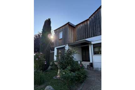 Haus zum Kaufen in Nieder-Olm 800.000,00 € 293 m²