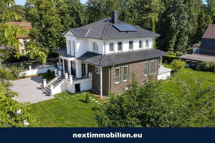 Haus zum Kaufen in Falkensee 995.000,00 € 224.2 m²
