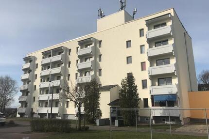 Zweizimmer Etagenwohnung mit 2 Balkonen - Boizenburg/Elbe