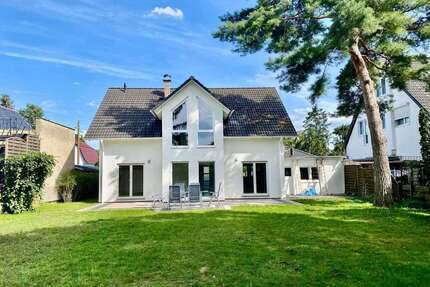 Haus zum Mieten in Berlin 2.800,00 € 180 m²