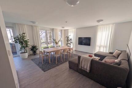 Wohnen im Gartenpark: Exklusive 121 m² Wohnung mit Klima-Decke & 2 Balkonen - Beeskow