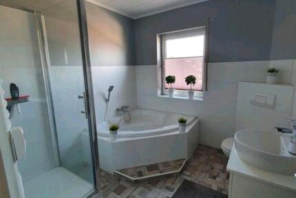 3 Zimmer Dachgeschoss Wohnung - 1.050,00&nbsp;EUR Kaltmiete, ca.&nbsp; 71,00&nbsp;m&sup2; in Neu-Anspach (PLZ: 61267)