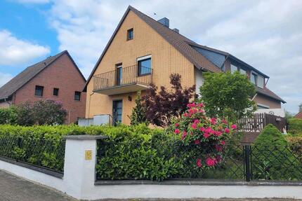 Zum Verkauf: Zweifamilienhaus in Burgwedel-Wettmar