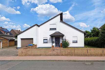 Haus zum Kaufen in Wabern 359.000,00 € 123.23 m²