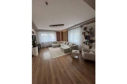 Provisionsfrei-Großzügiges, komplett saniertes Einfamilienhaus im Süden von Nürnberg – ideal für Familien