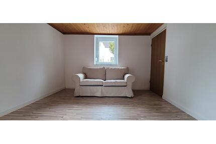 Gemütliche Erdgeschosswohnung mit Einbauküche und Terrasse - Etzbach