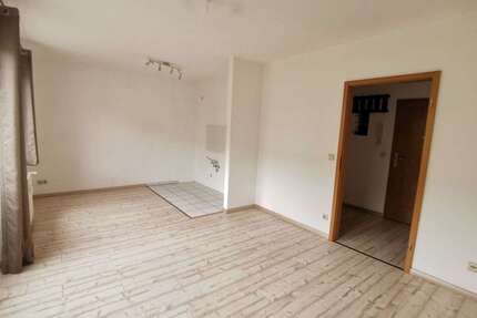 Wohnung zum Mieten in Cottbus 300,00 € 28.39 m²