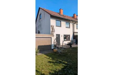 Charmante Doppelhaushälfte mit Terrasse Garten Stellplatz Garage - Kleinostheim