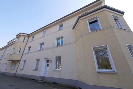 Mitten in Gelsenkirchen - Buer: moderne 3,5 Zimmer-Wohnung mit eigenem Garten sucht Nachmieter