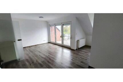 Helle 2-Zimmer-Oberwohnung in Norden Terrasse und Balkon & EBK - Hage