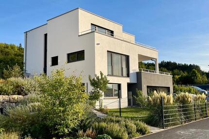 Luxuriöse Architektenvilla zu vermieten, teilmöbliert, befristet - Thüngen