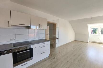 Traumhafte 3-Raumwohnung im Dachgeschoss in Tonna (4040)