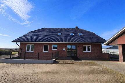 Exklusives Einfamilienhaus in Alleinlage mit 7 Zimmern und XL-Wohnbereich - Bornhöved