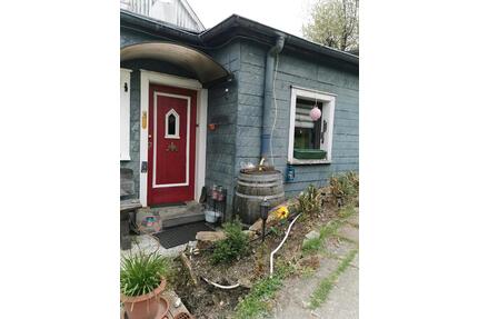 Sonniges Baugrundstück mit Bestandshaus in Solingen