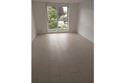 1Zimmer in 4er - 500,00&nbsp;EUR Kaltmiete, ca.&nbsp; 20,00&nbsp;m&sup2; in Oberding (PLZ: 85445)