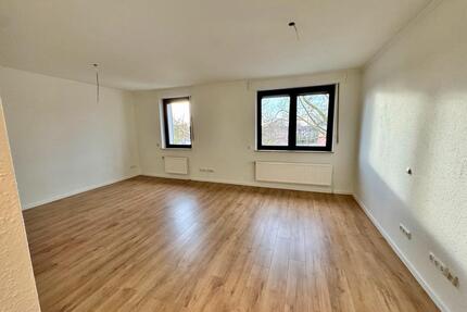 Erstbezug nach Sanierung - 85qm auf 3,5 Zimmer mit 2 Balkonen - Essen Frillendorf