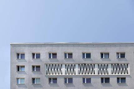 Schöne renovierte Wohnung - 330,00&nbsp;EUR Kaltmiete, ca.&nbsp; 57,69&nbsp;m&sup2; in Halle (Saale) (PLZ: 06124) Halle-Neustadt