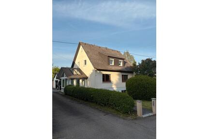 Einfamilienhaus mit Garten & Stellplätzen zu vermieten - Horb am Neckar