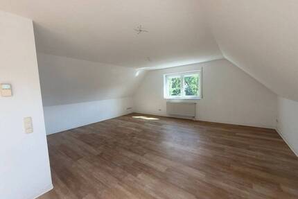 3-Raum-Wohnung im Geschäftshaus - Bergen