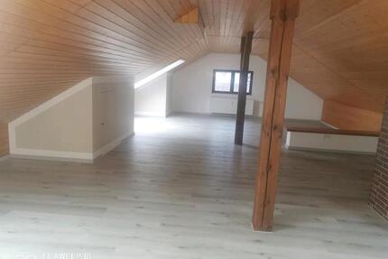 1 Zimmer. offenes Dachstudio - 790,00&nbsp;EUR Kaltmiete, ca.&nbsp; 65,00&nbsp;m&sup2; in Jockgrim (PLZ: 76751)