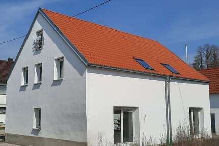 Haus zum Kaufen in Aichen 195.000,00 € 100 m²