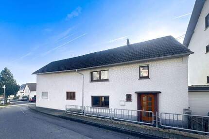 Preishammer! Solides Einfamilienhaus in Rengsdorf! Ideal zur Vermietung oder Eigennutzung