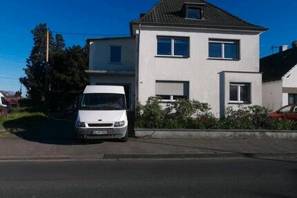 2Familienhaus - 440.000,00&nbsp;EUR Kaufpreis, ca.&nbsp; 230,00&nbsp;m&sup2; in Bornheim (PLZ: 53332)