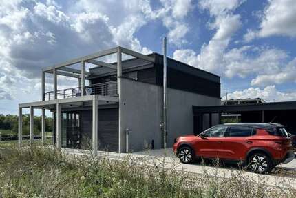 Haus zum Mieten in Mietingen 2.200,00 € 143.86 m²