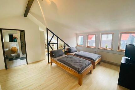 Monteurwohnung 120qm, 4 Schlafzimmer, 2 Bäder für 9 Personen Suhl