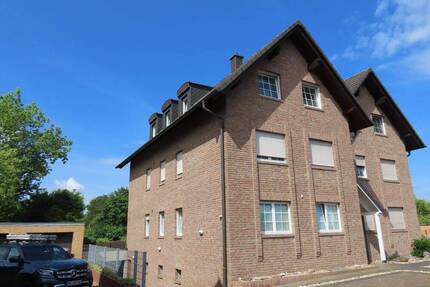 41540 Dormagen-Delhoven: Moderne 3 Zimmer-Wohnung im Dachgeschoss