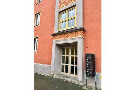 Helle 1-Raum-Wohnung mit ca. 35 m² in frisch renoviertem Zustand - Oelsnitz (Vogtland)